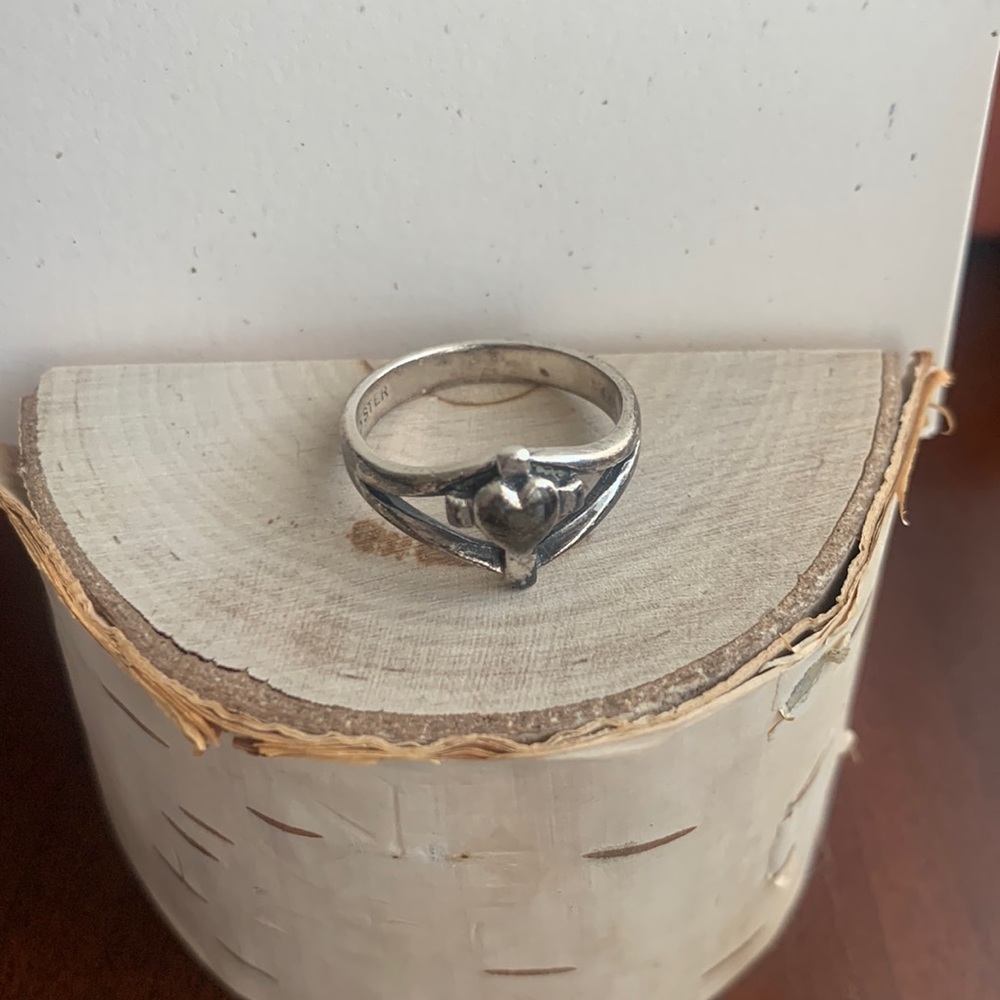 James Avery Retired Heart & Cross Ring